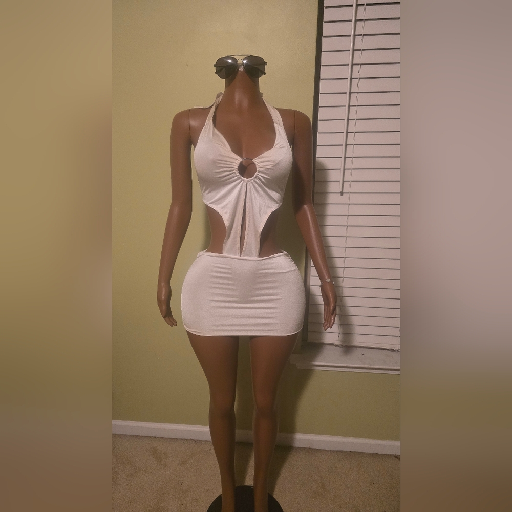 Symphony Chic White Cutout Backless Dress